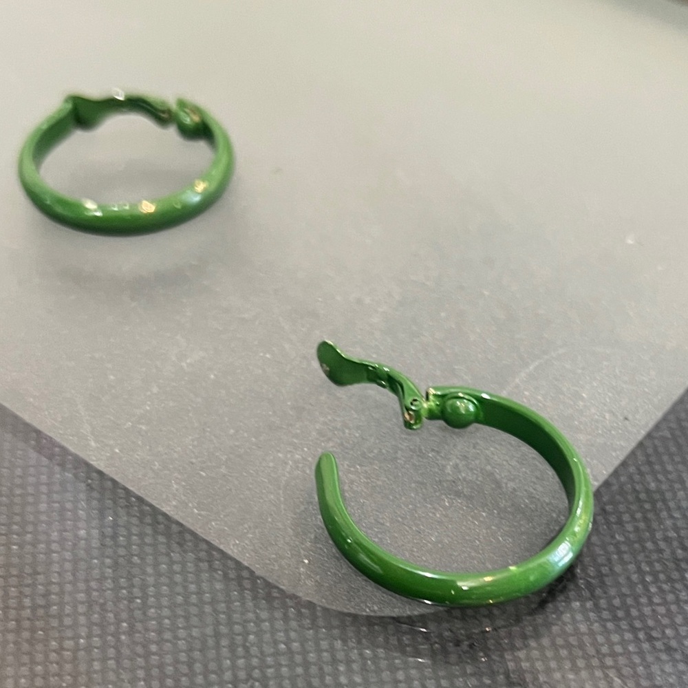 Elegant Green Hoop  clip on  Earrings